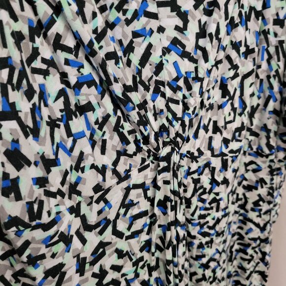 Apt. 9 Woman 1X Blouse gathered front geometric abstract Rayon pullover PRETTY - Picture 3 of 10